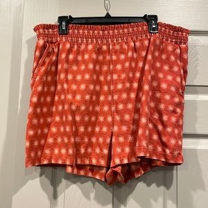 Pull-On Linen Shorts